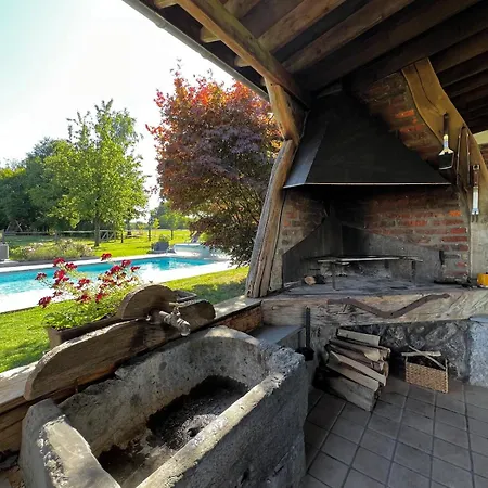 Propriété à La Campagne Casa vacanze Riezes